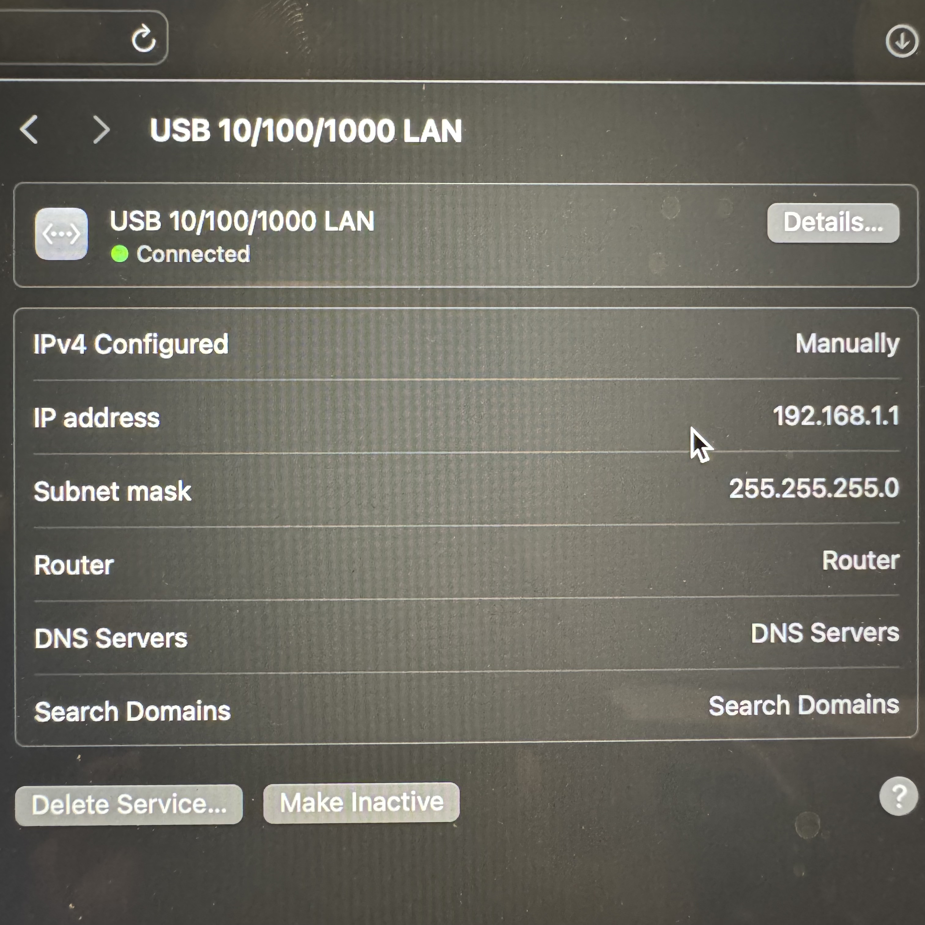 MacBook network settings showing manual IP configuration