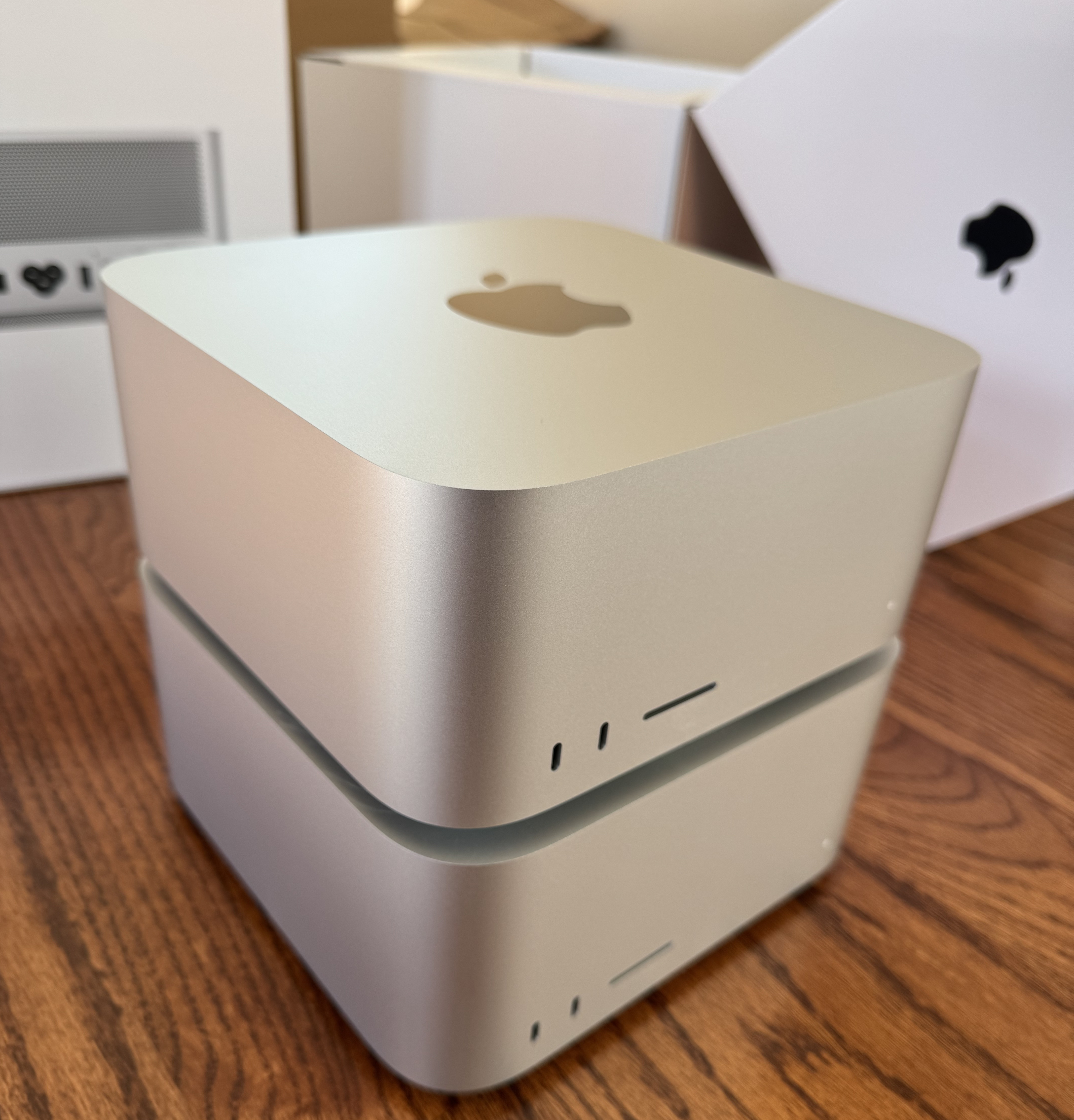 Mac Studio M3 Ultra stack